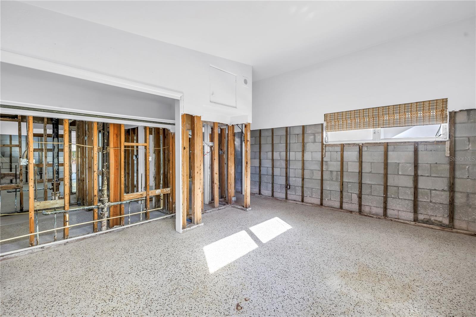 Image 30 of 67 For 11240 6th Street E