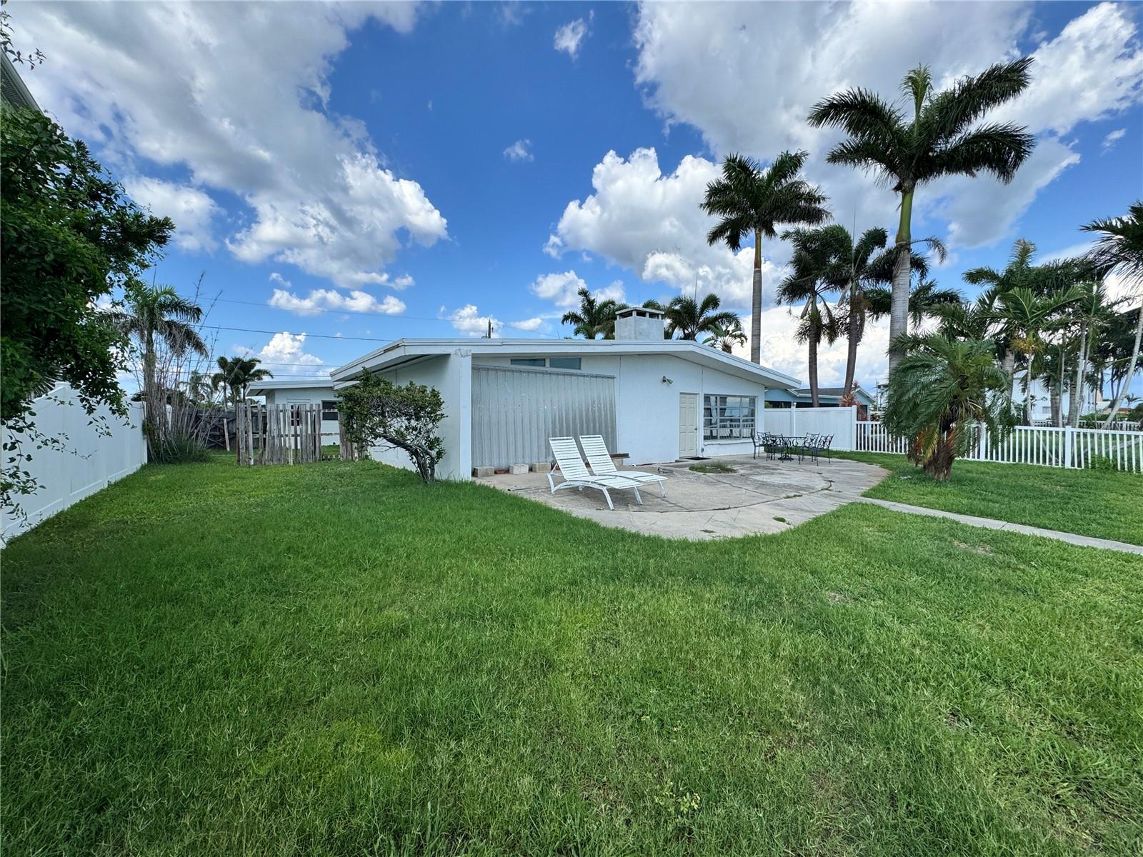 Image 33 of 67 For 11240 6th Street E