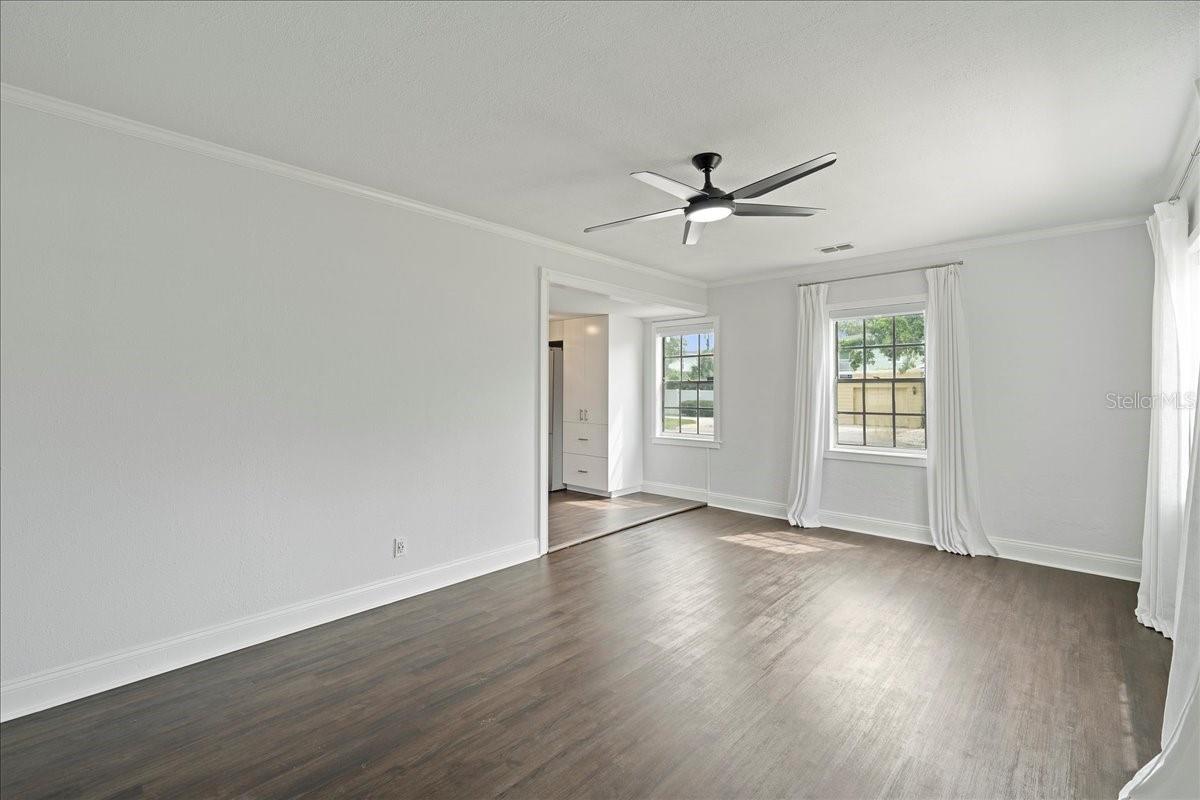 Image 10 of 53 For 3901 Swann Avenue