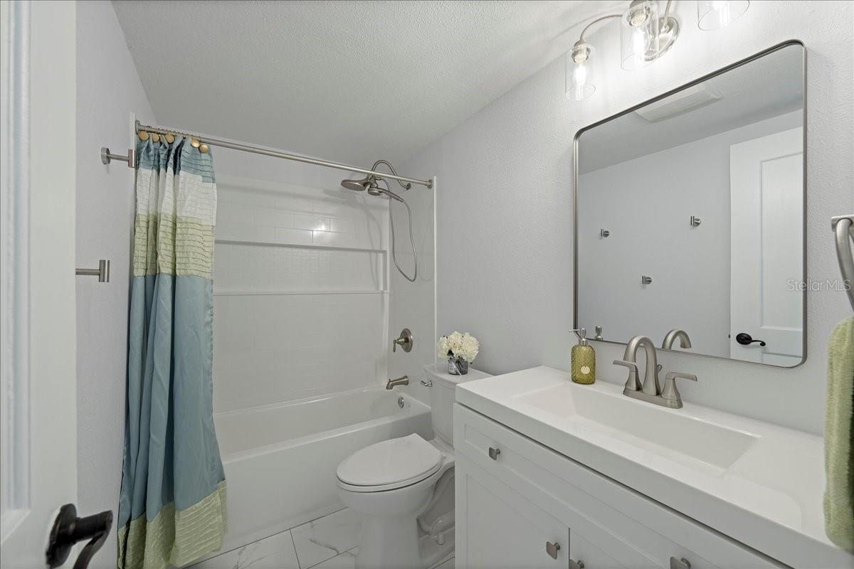 Image 33 of 53 For 3901 Swann Avenue