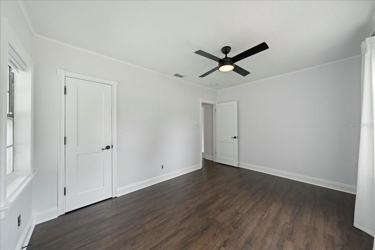 Image 39 of 53 For 3901 Swann Avenue