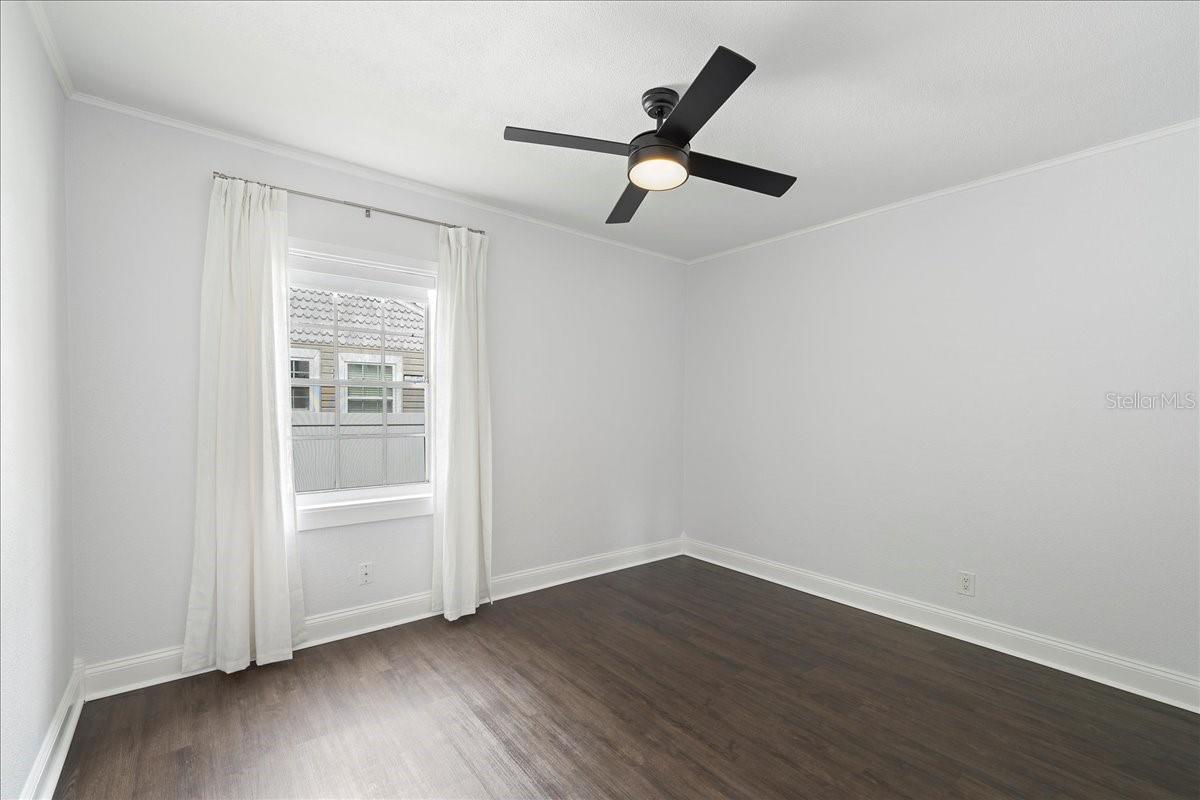 Image 40 of 53 For 3901 Swann Avenue