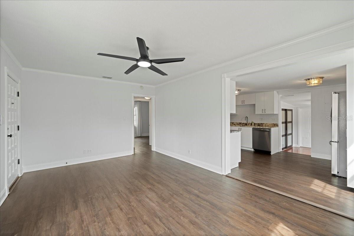 Image 7 of 53 For 3901 Swann Avenue
