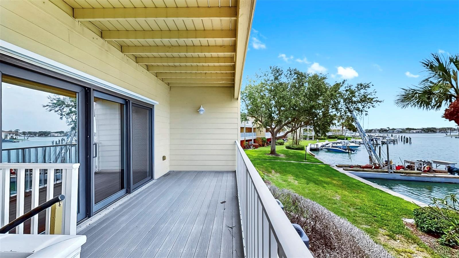Image 13 of 100 For 459 Haven Point Drive