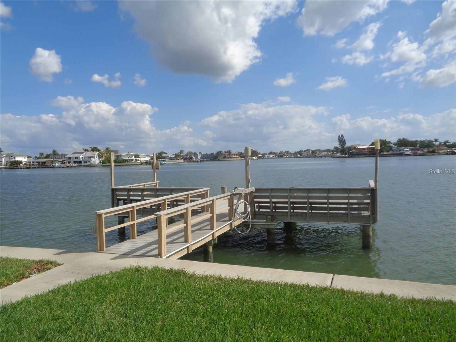 Image 87 of 100 For 459 Haven Point Drive