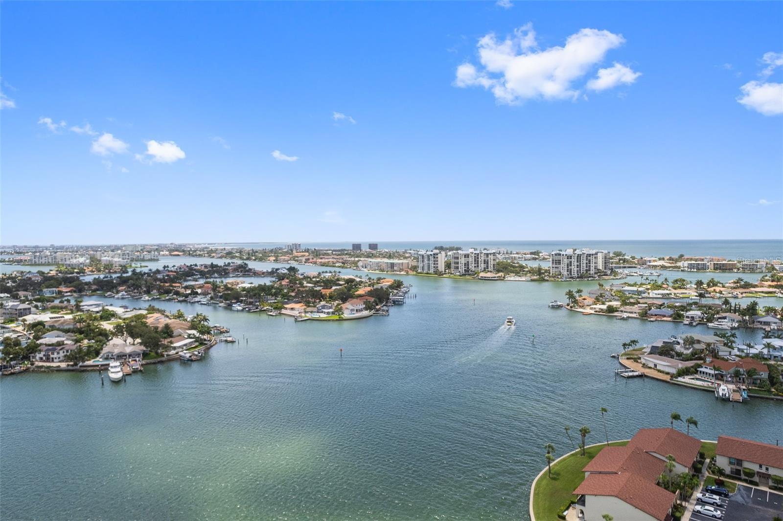 Image 92 of 100 For 459 Haven Point Drive