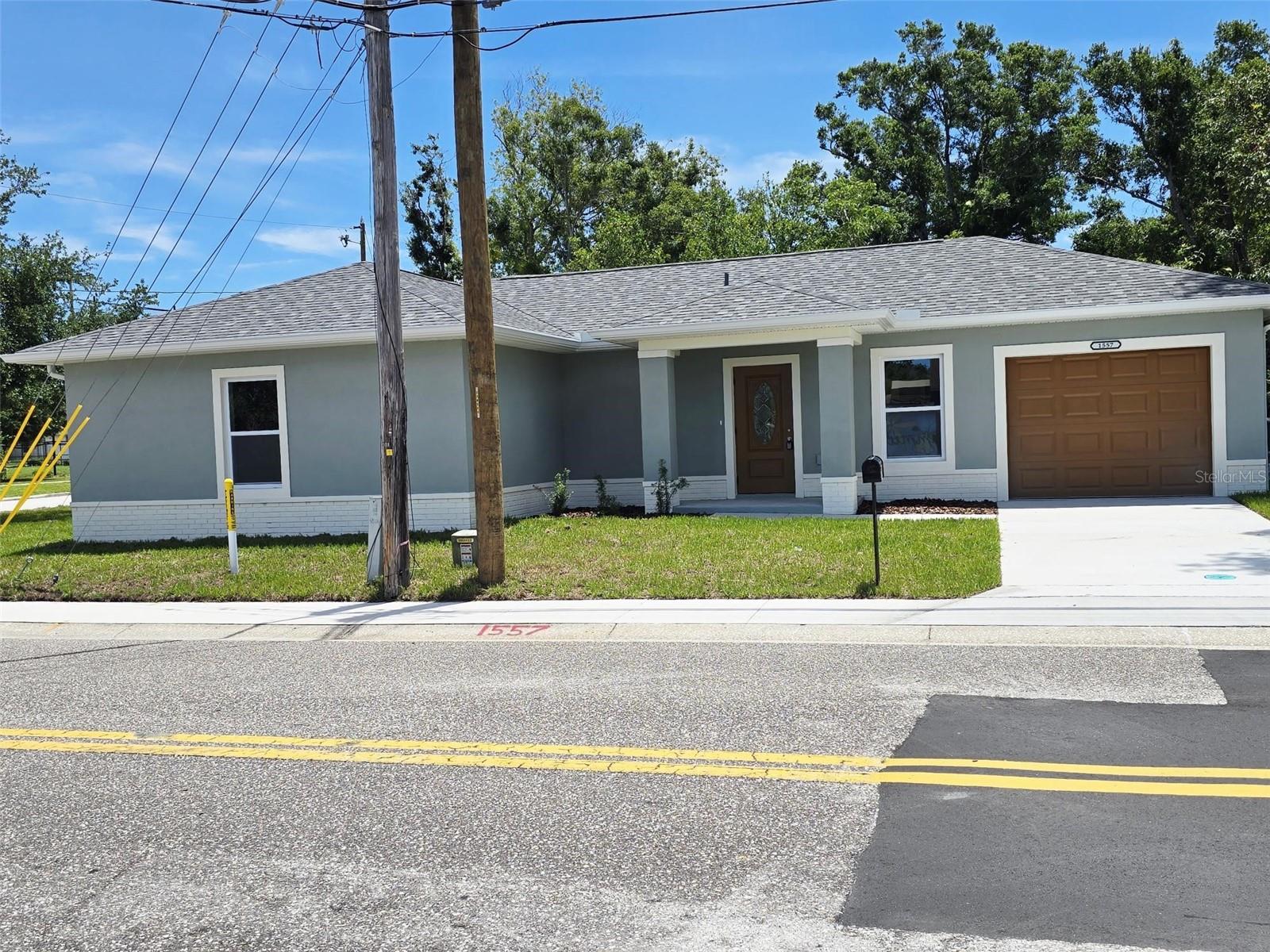 Image 2 of 11 For 1557 Martin Luther King Jr Avenue