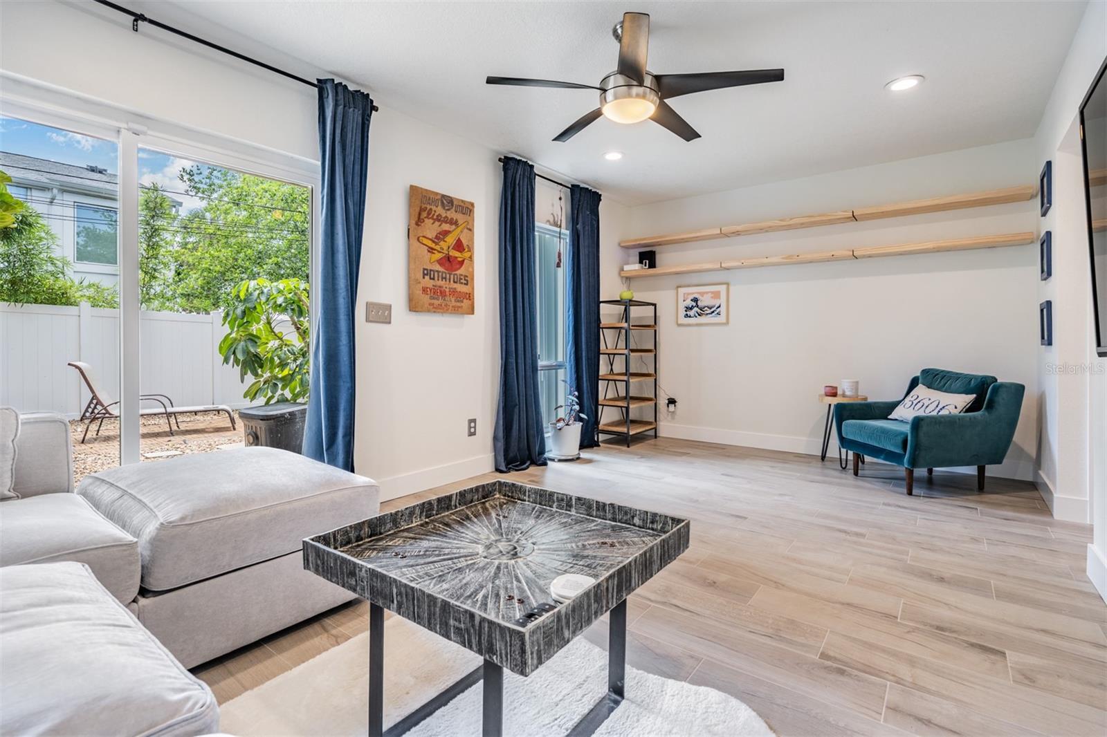 Listing photo id 16 for 103 Davis Boulevard B