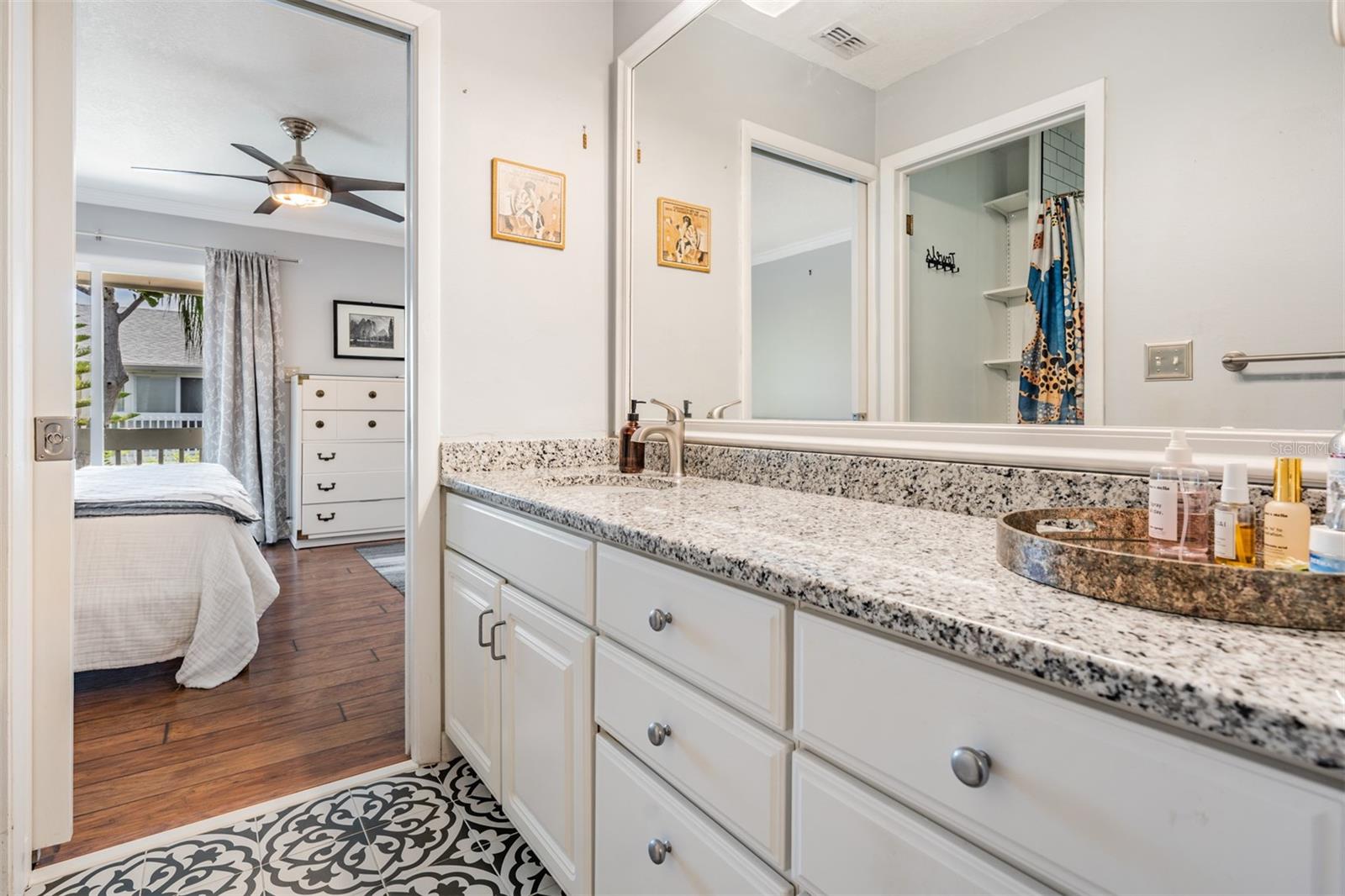 Listing photo id 21 for 103 Davis Boulevard B