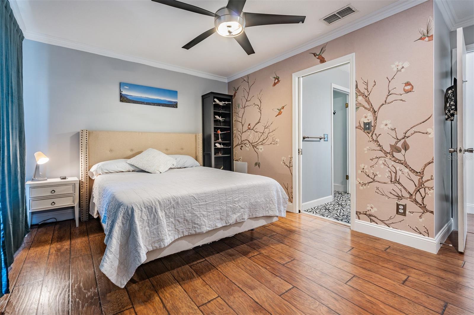 Listing photo id 24 for 103 Davis Boulevard B
