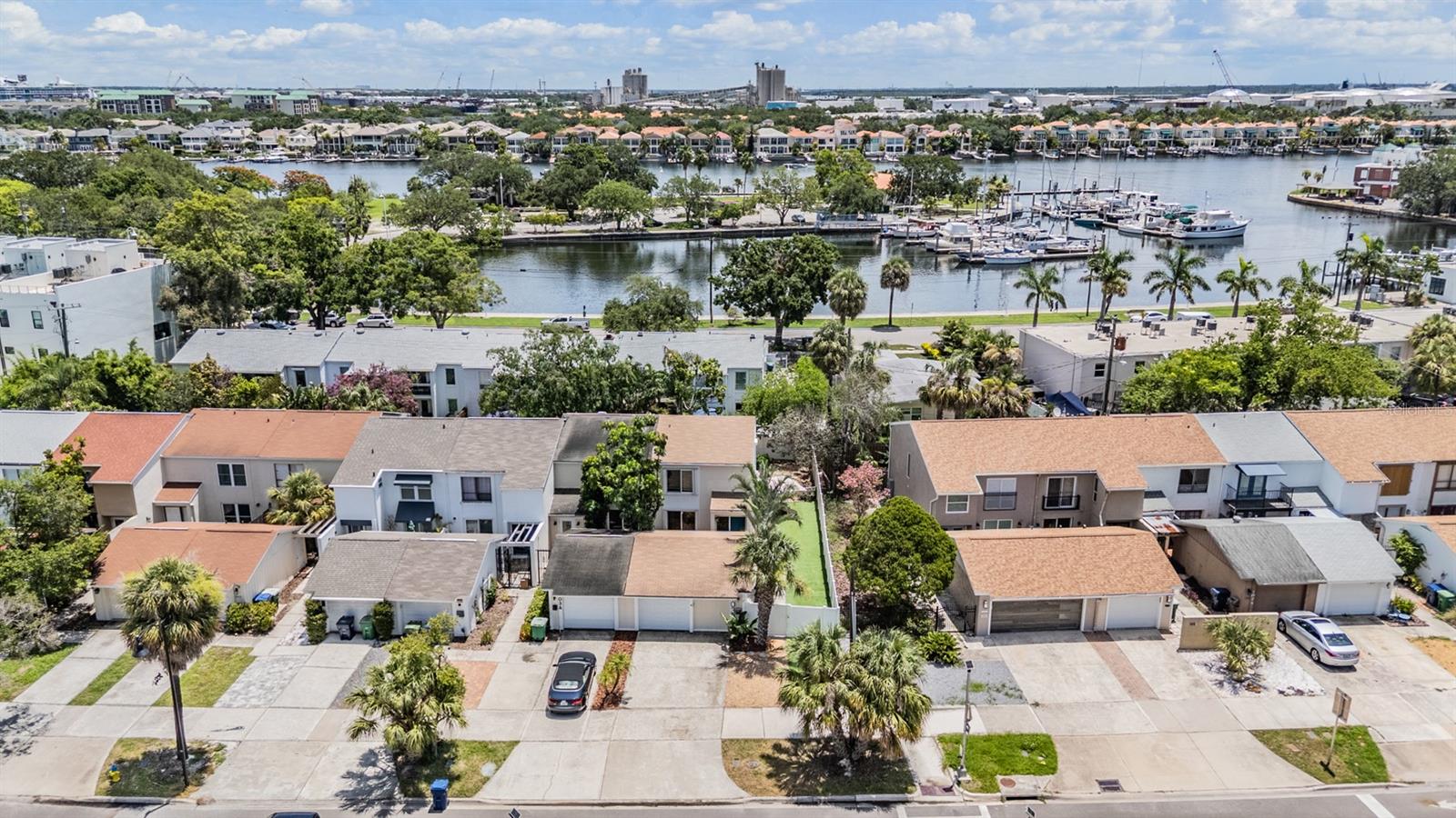 Listing photo id 35 for 103 Davis Boulevard B