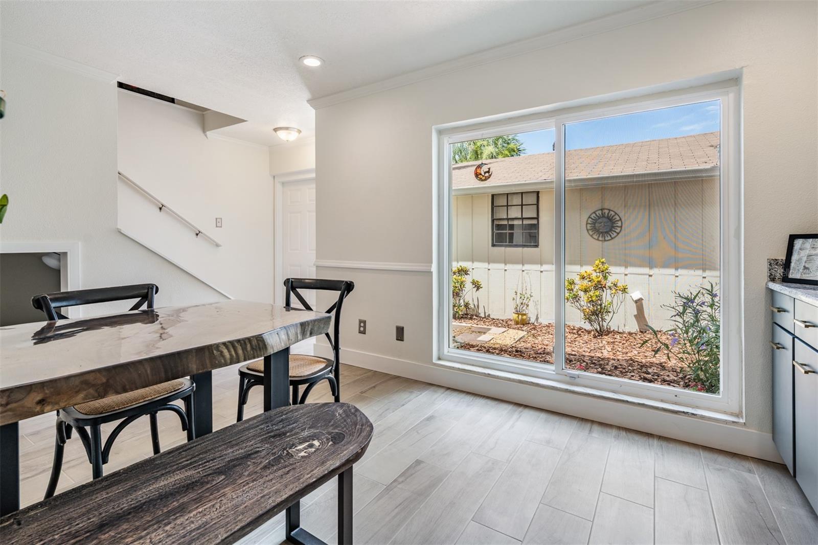 Listing photo id 6 for 103 Davis Boulevard B