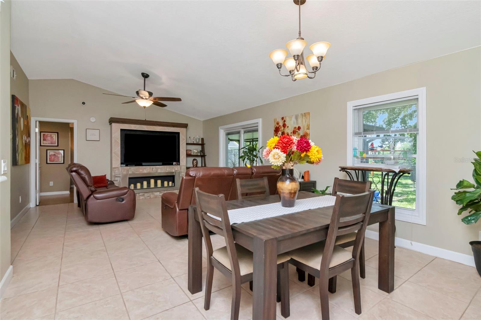Image 19 of 52 For 6704 Seafairer Drive