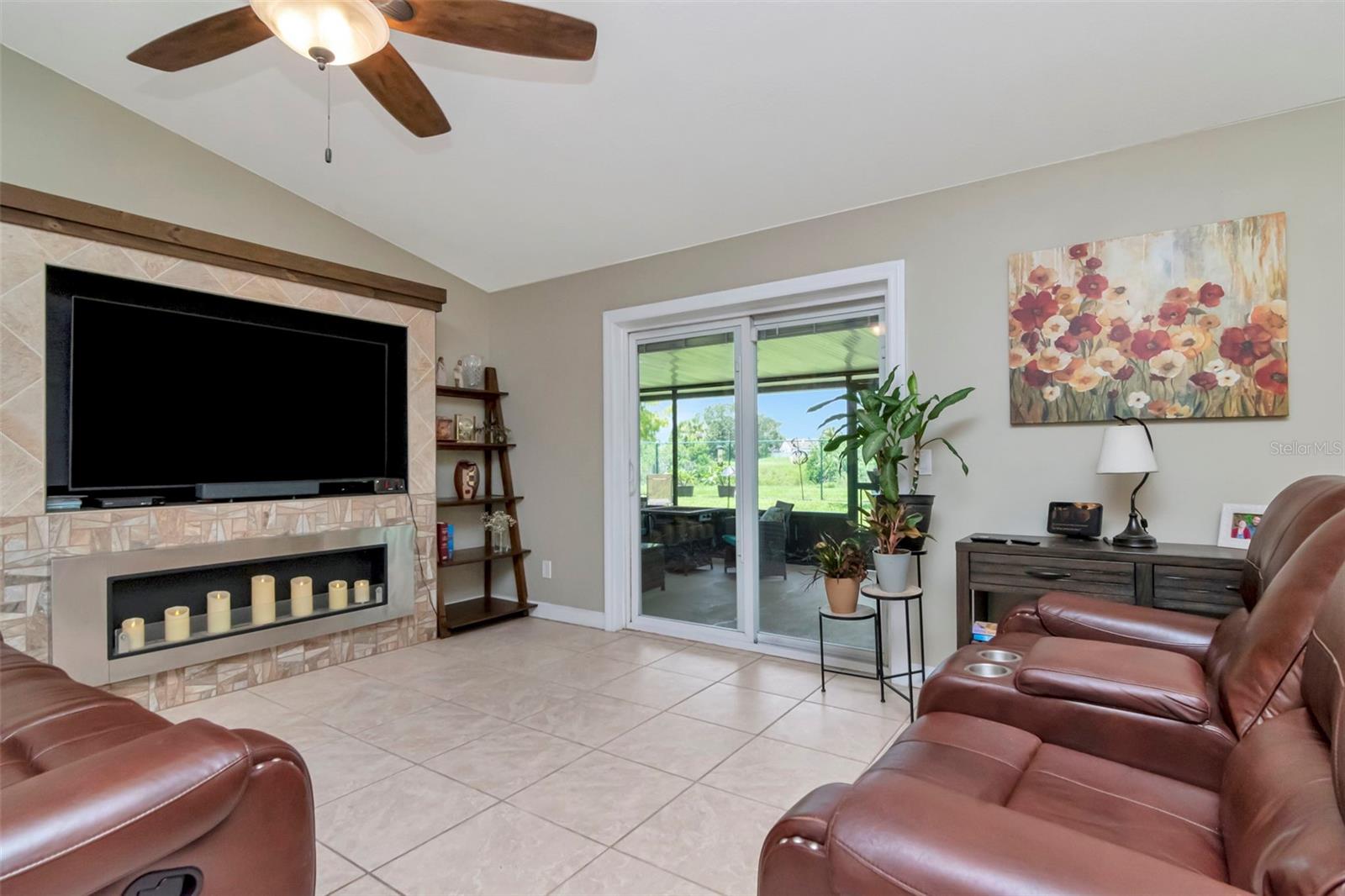 Image 8 of 52 For 6704 Seafairer Drive