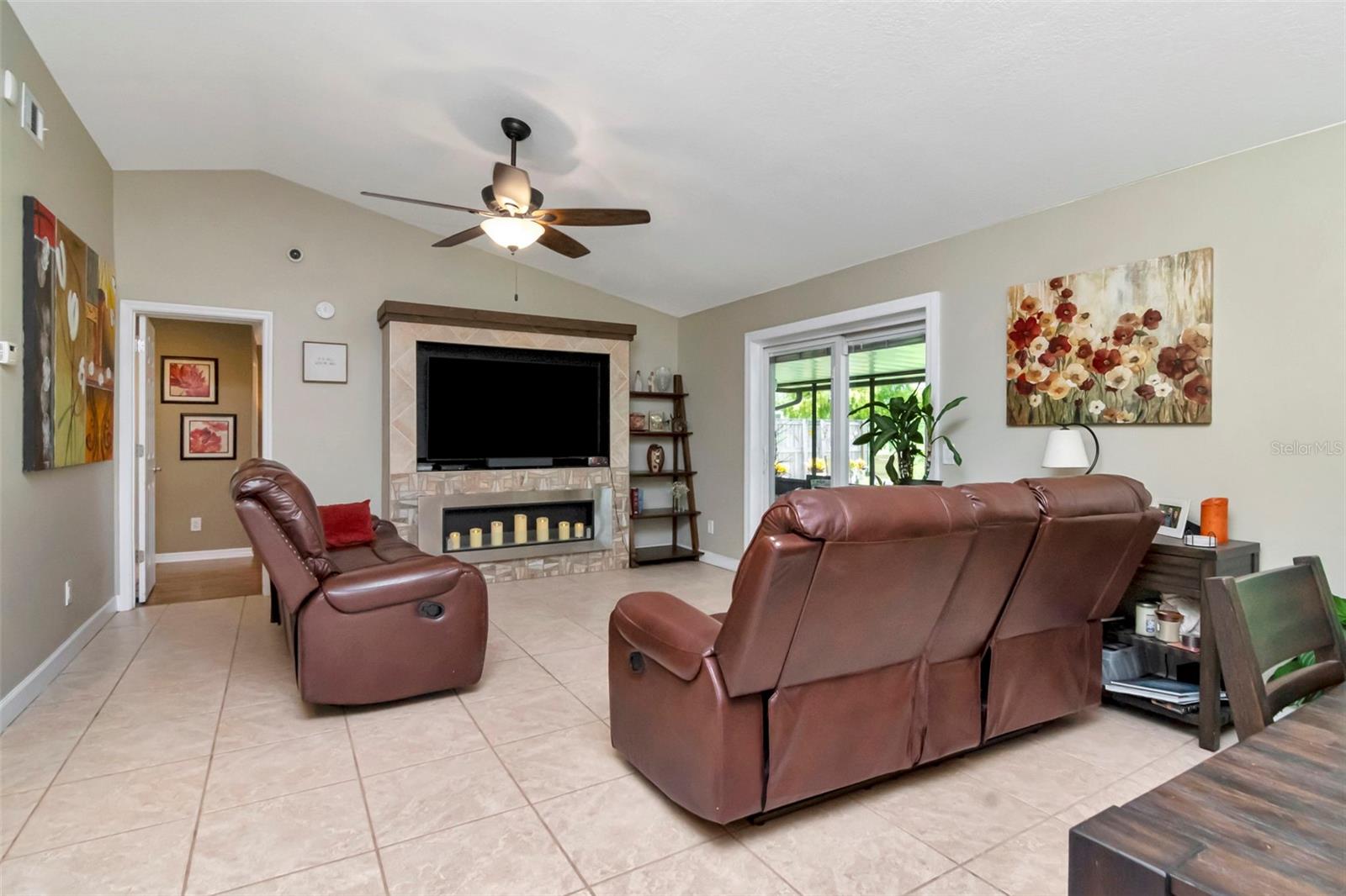 Image 9 of 52 For 6704 Seafairer Drive