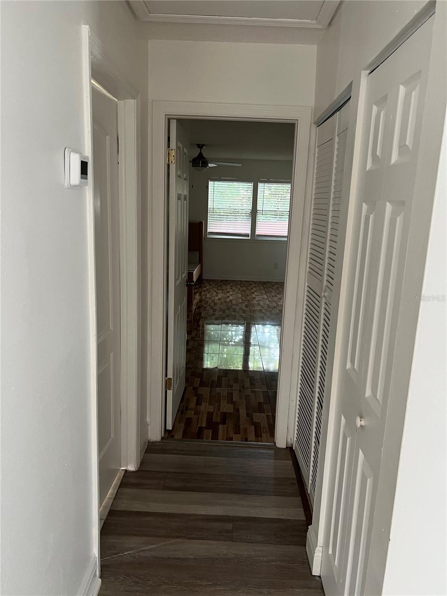 Image 6 of 11 For 3366 Cloverplace Drive
