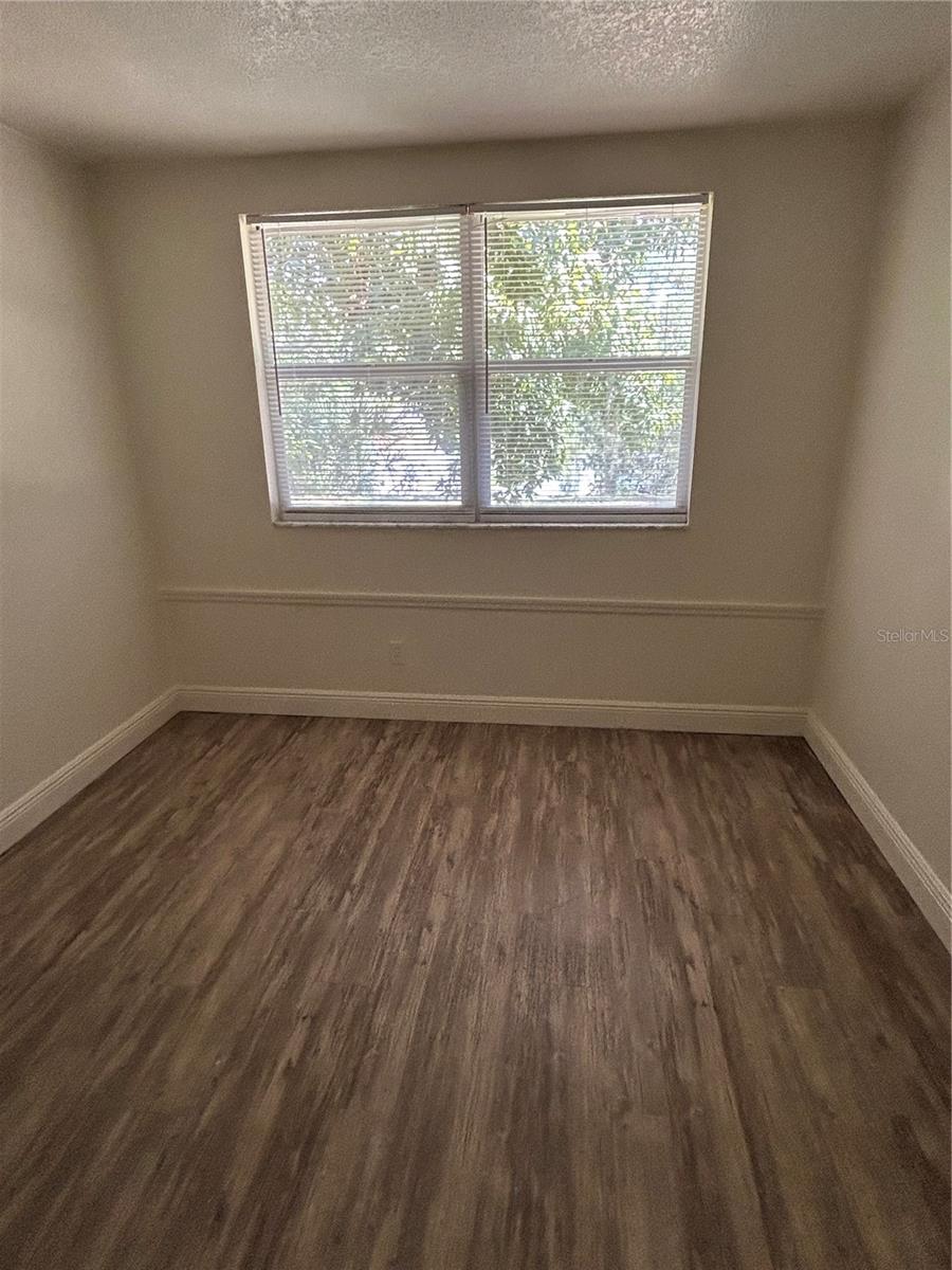 Image 10 of 11 For 1506 Crest Avenue
