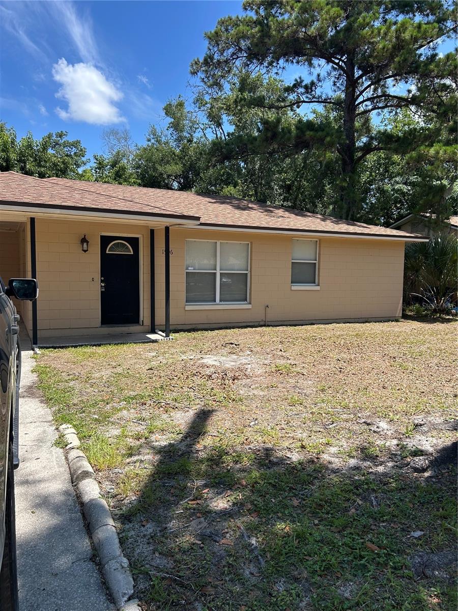 Image 2 of 11 For 1506 Crest Avenue