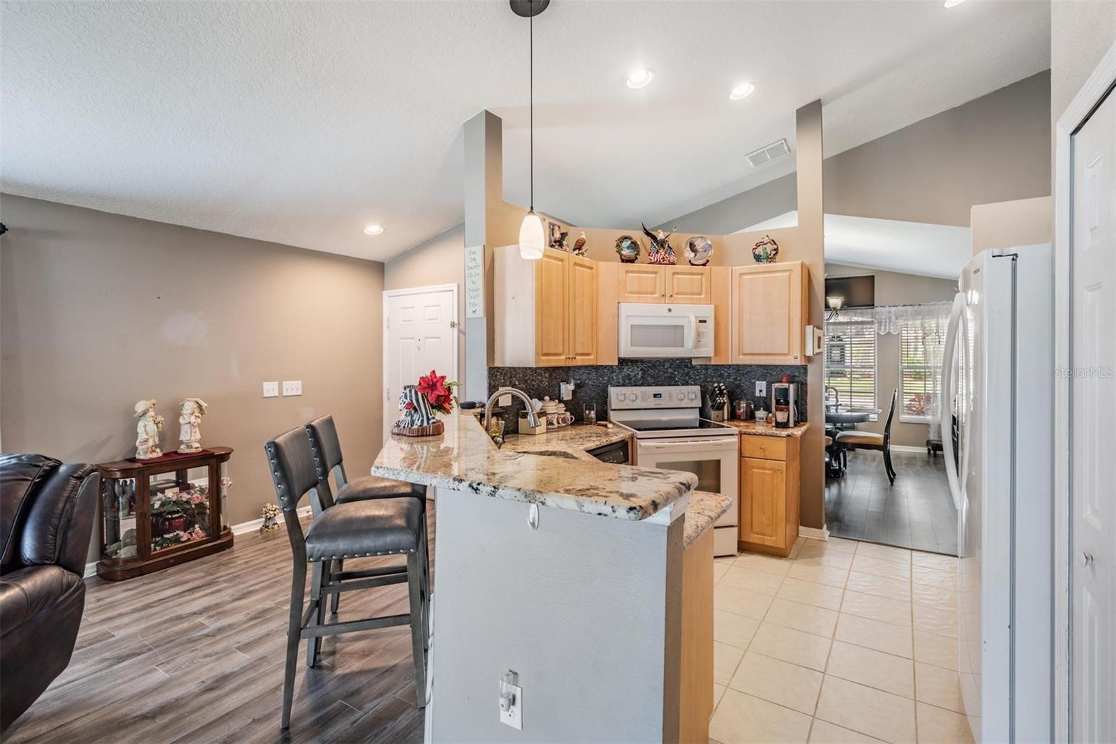 Image 11 of 35 For 24449 Mistwood Court