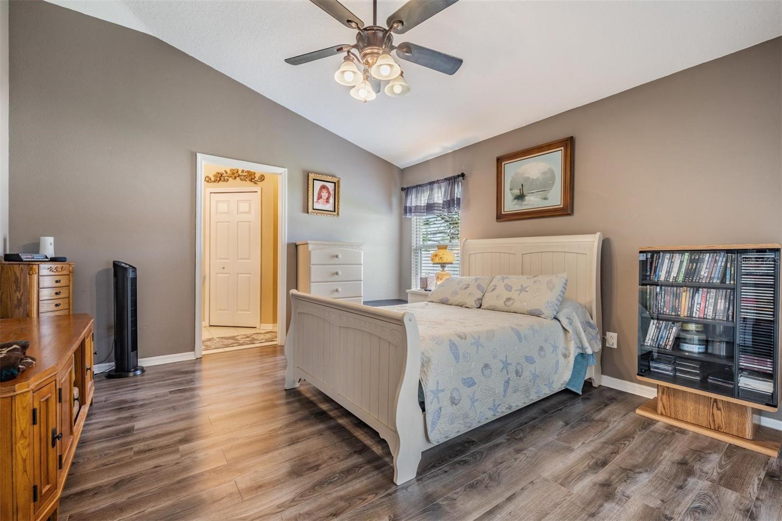 Image 16 of 35 For 24449 Mistwood Court