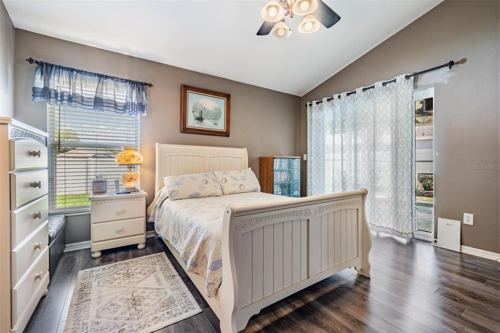 Image 17 of 35 For 24449 Mistwood Court
