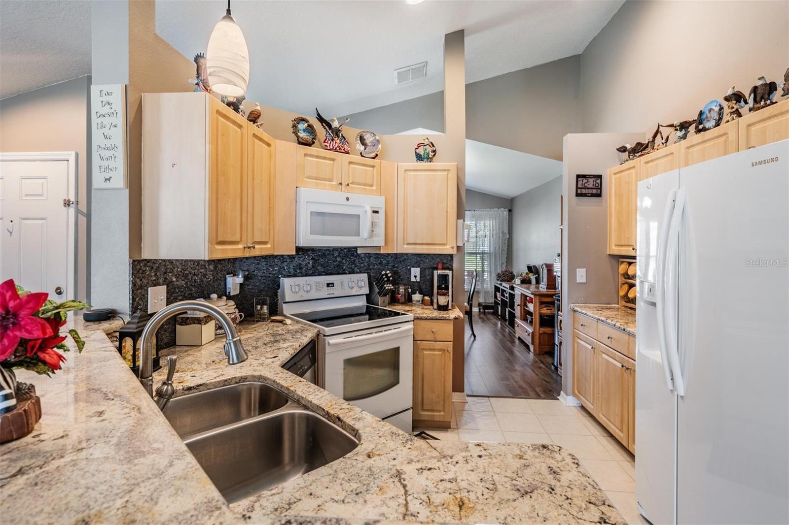Image 9 of 35 For 24449 Mistwood Court