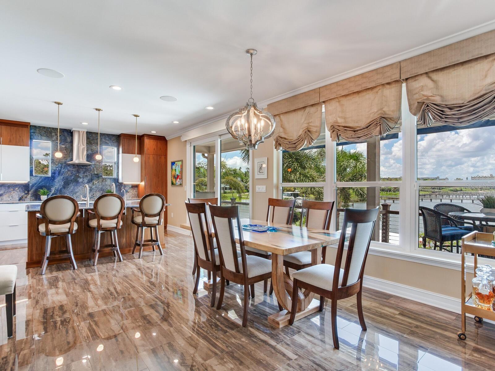 Image 10 of 70 For 8 Sunset Bay Drive