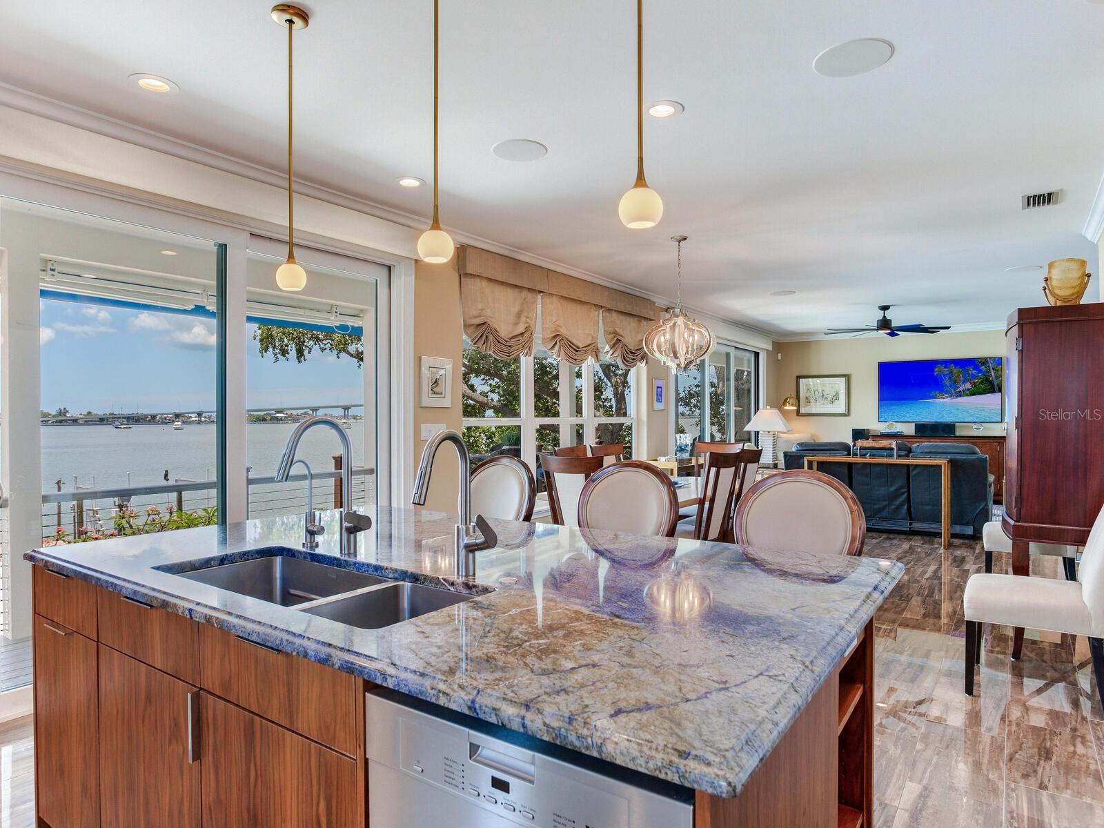 Image 20 of 70 For 8 Sunset Bay Drive