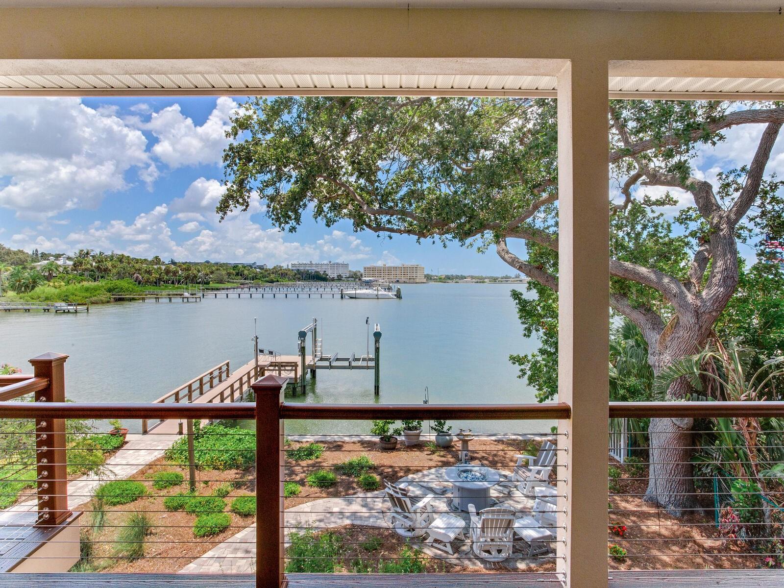 Image 23 of 70 For 8 Sunset Bay Drive