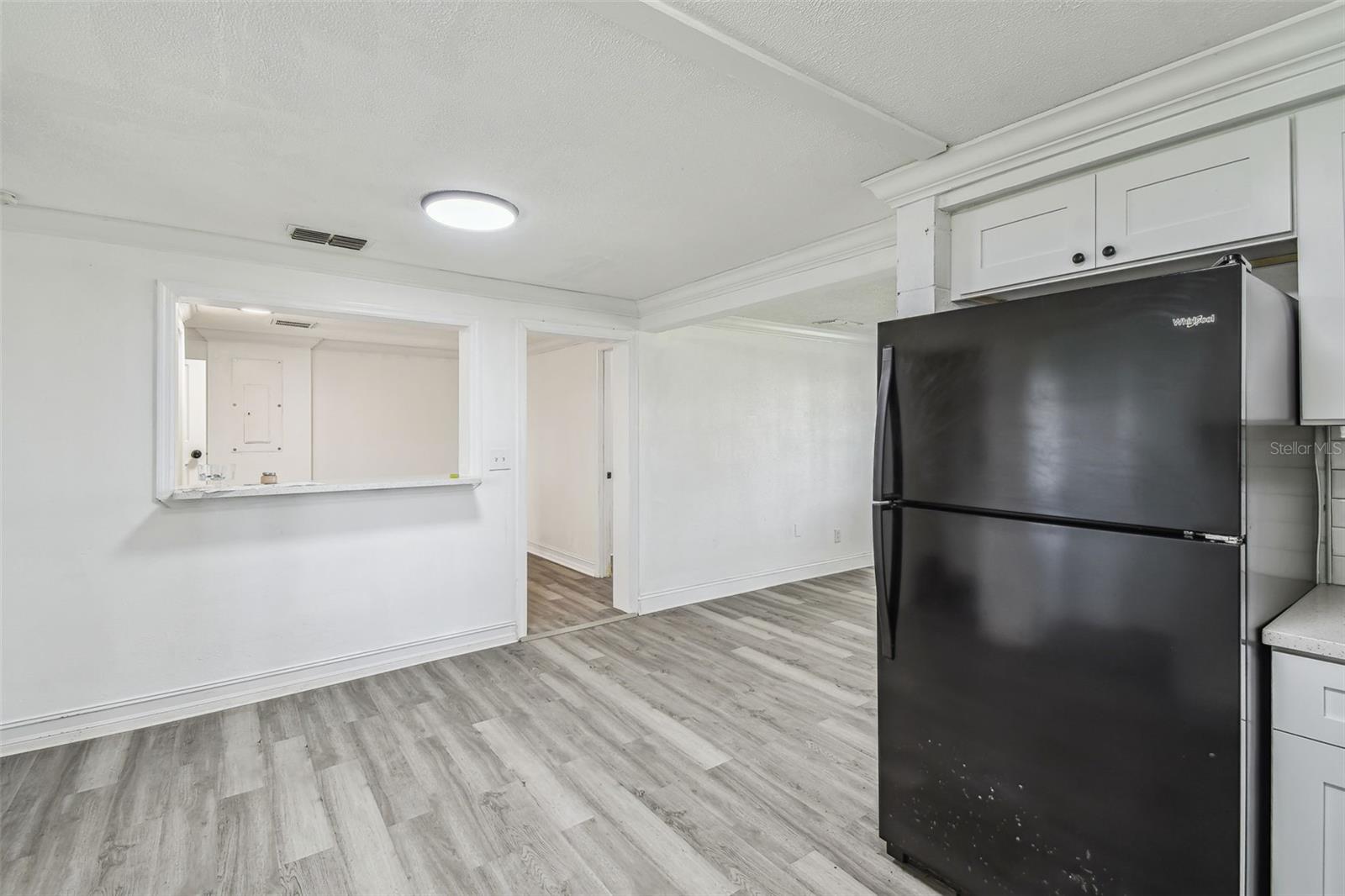 Image 11 of 35 For 1833 Knollwood Drive