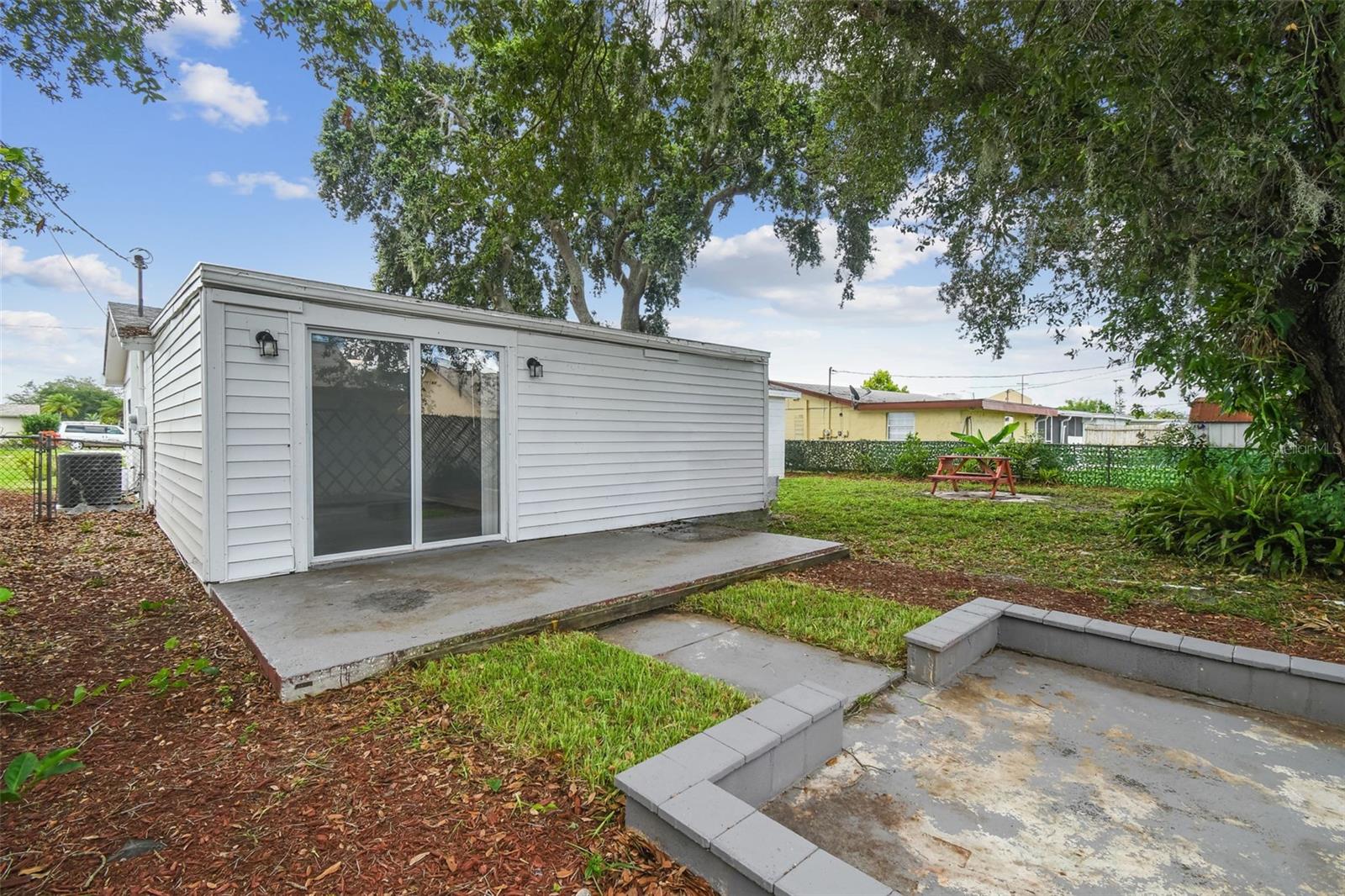 Image 33 of 35 For 1833 Knollwood Drive