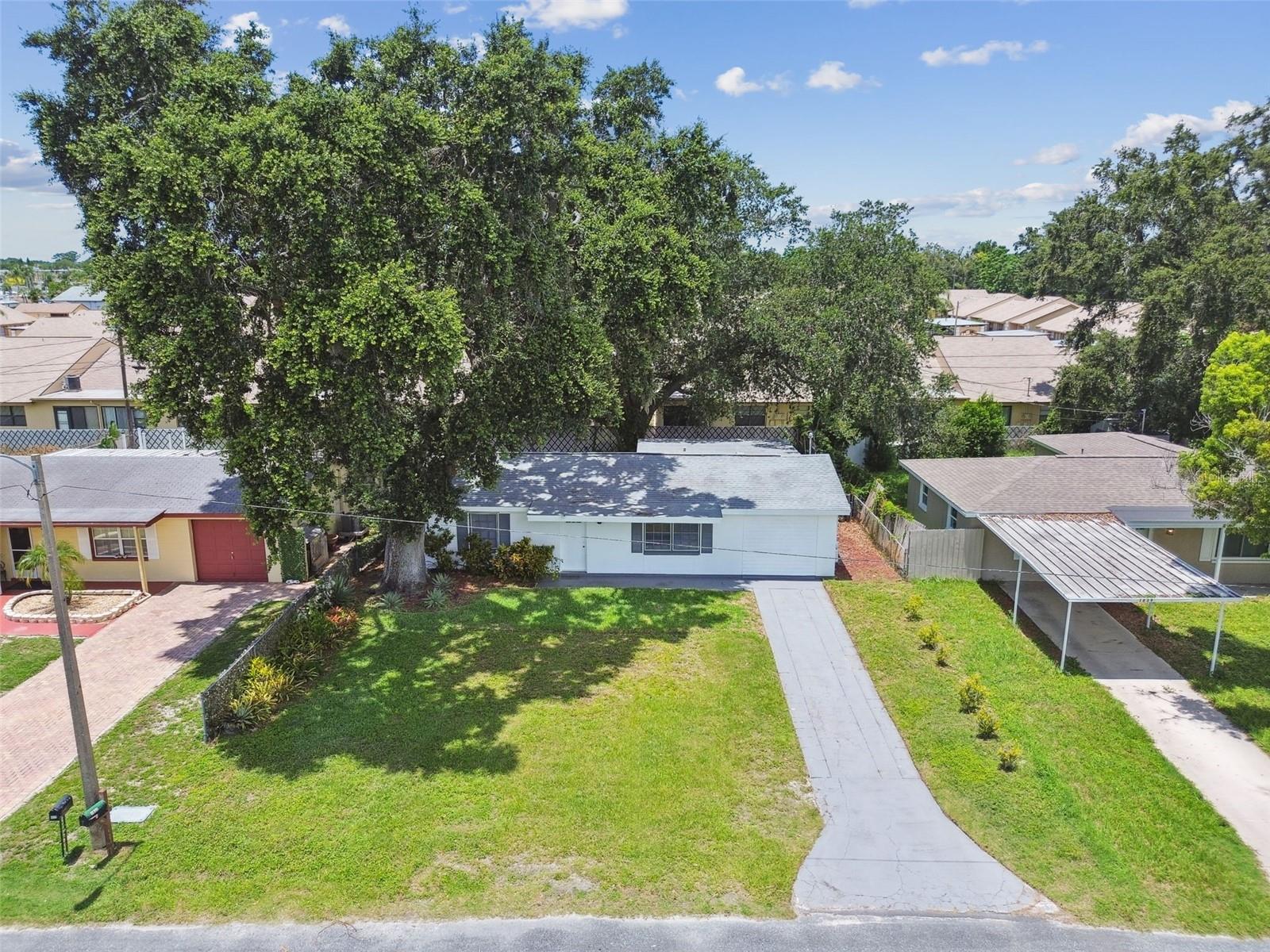 Image 34 of 35 For 1833 Knollwood Drive