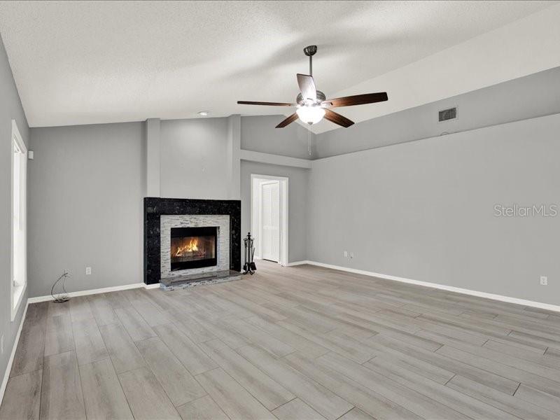 Image 15 of 49 For 15717 Jericho Drive