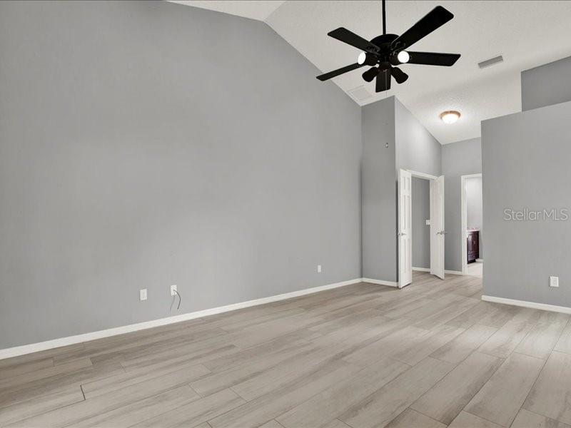 Image 18 of 49 For 15717 Jericho Drive