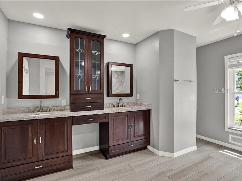Image 20 of 49 For 15717 Jericho Drive