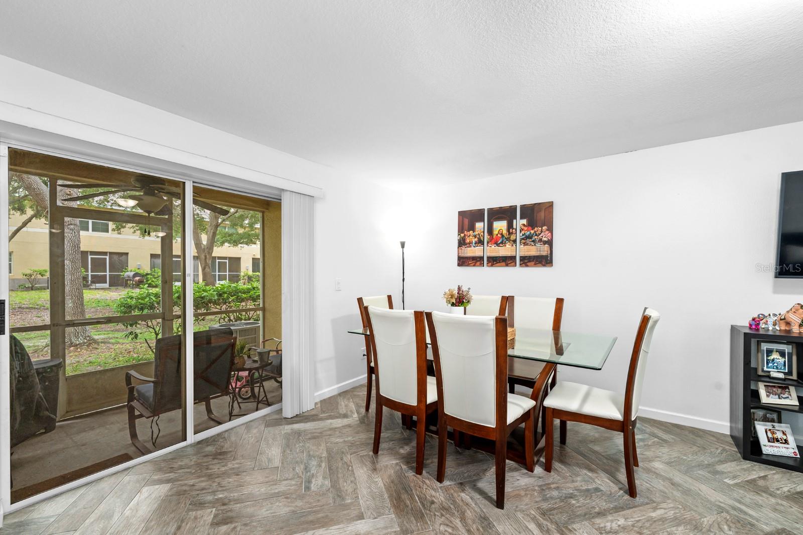 Image 10 of 33 For 10947 Brickside Court
