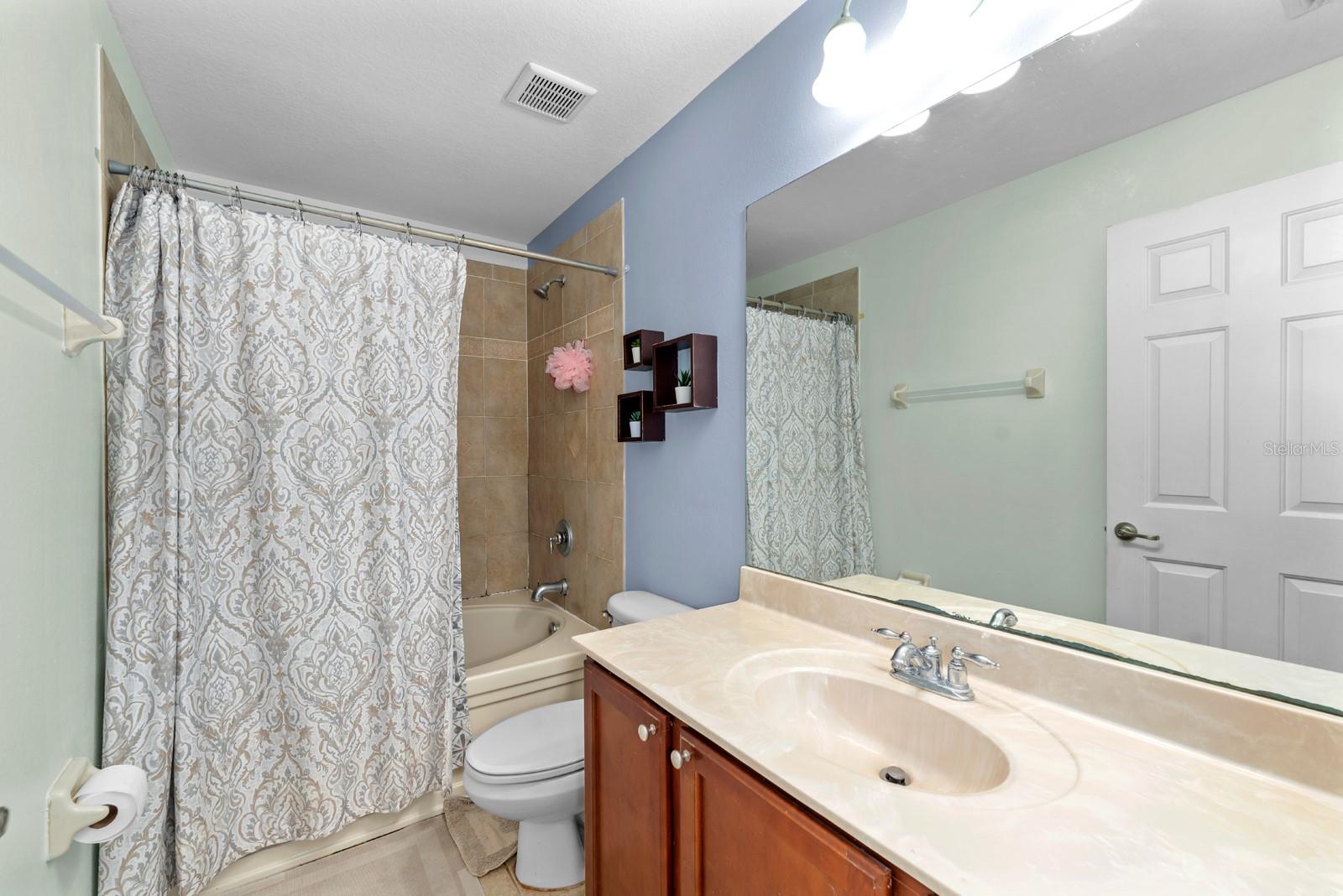 Image 20 of 33 For 10947 Brickside Court
