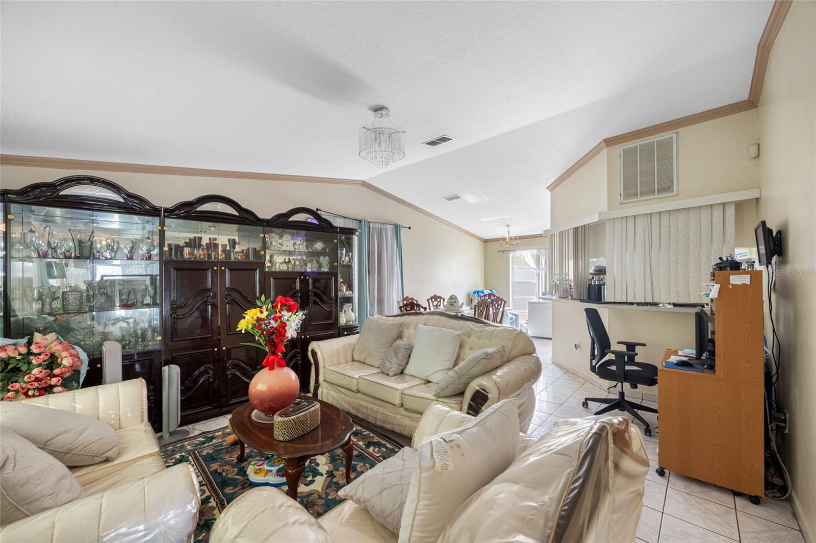 Image 10 of 49 For 8502 Hyaleah Road