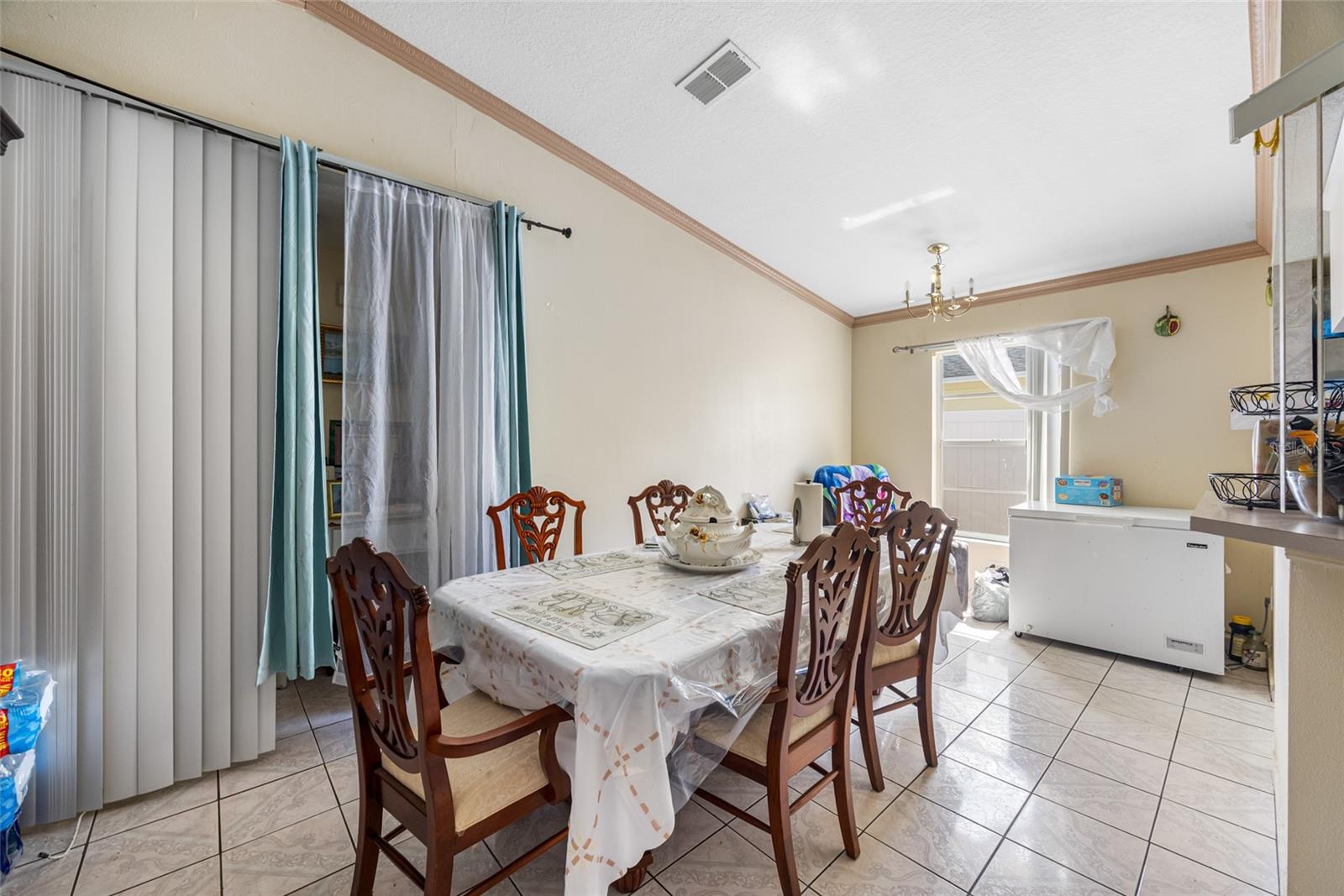 Image 13 of 49 For 8502 Hyaleah Road