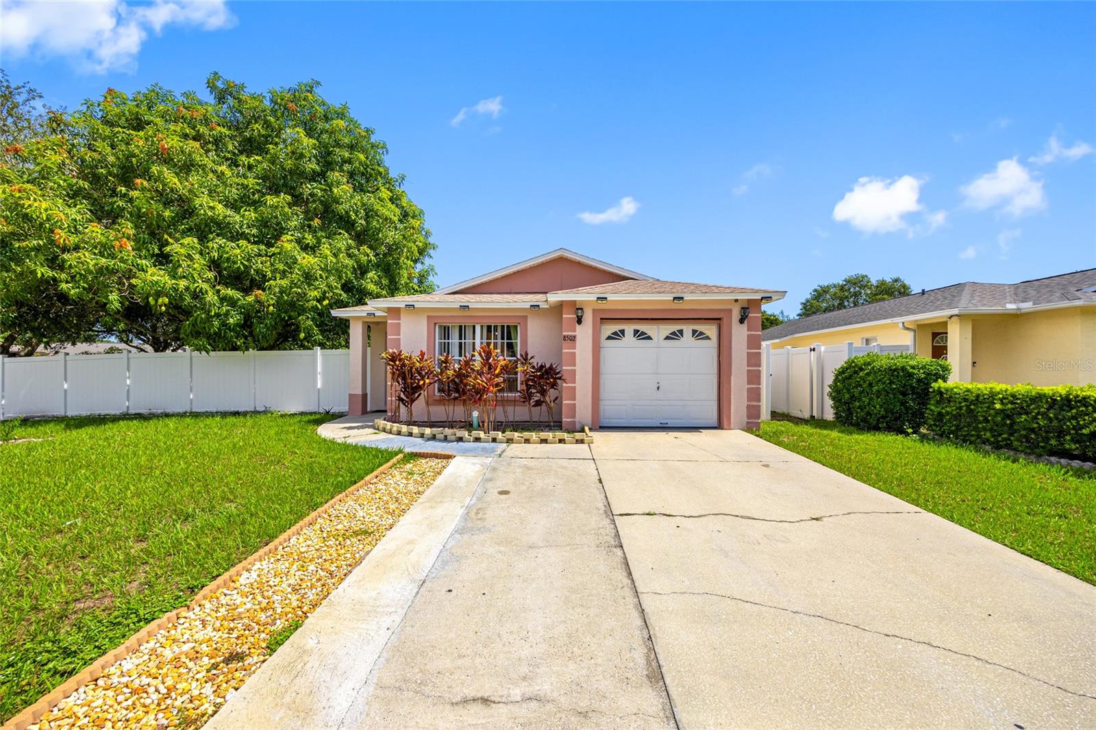 Image 3 of 49 For 8502 Hyaleah Road