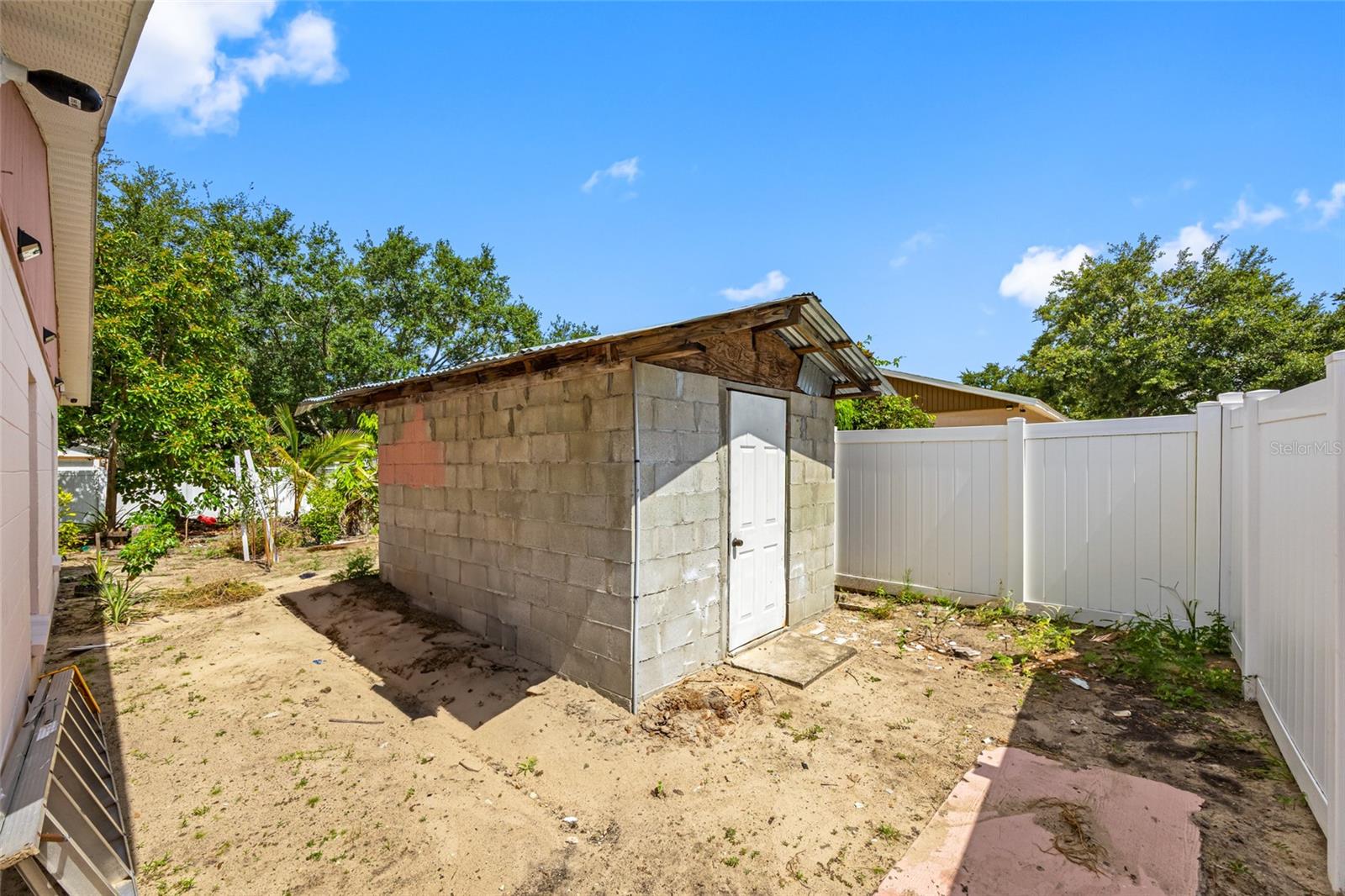 Image 30 of 49 For 8502 Hyaleah Road