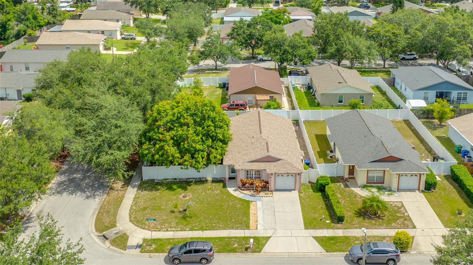 Image 33 of 49 For 8502 Hyaleah Road