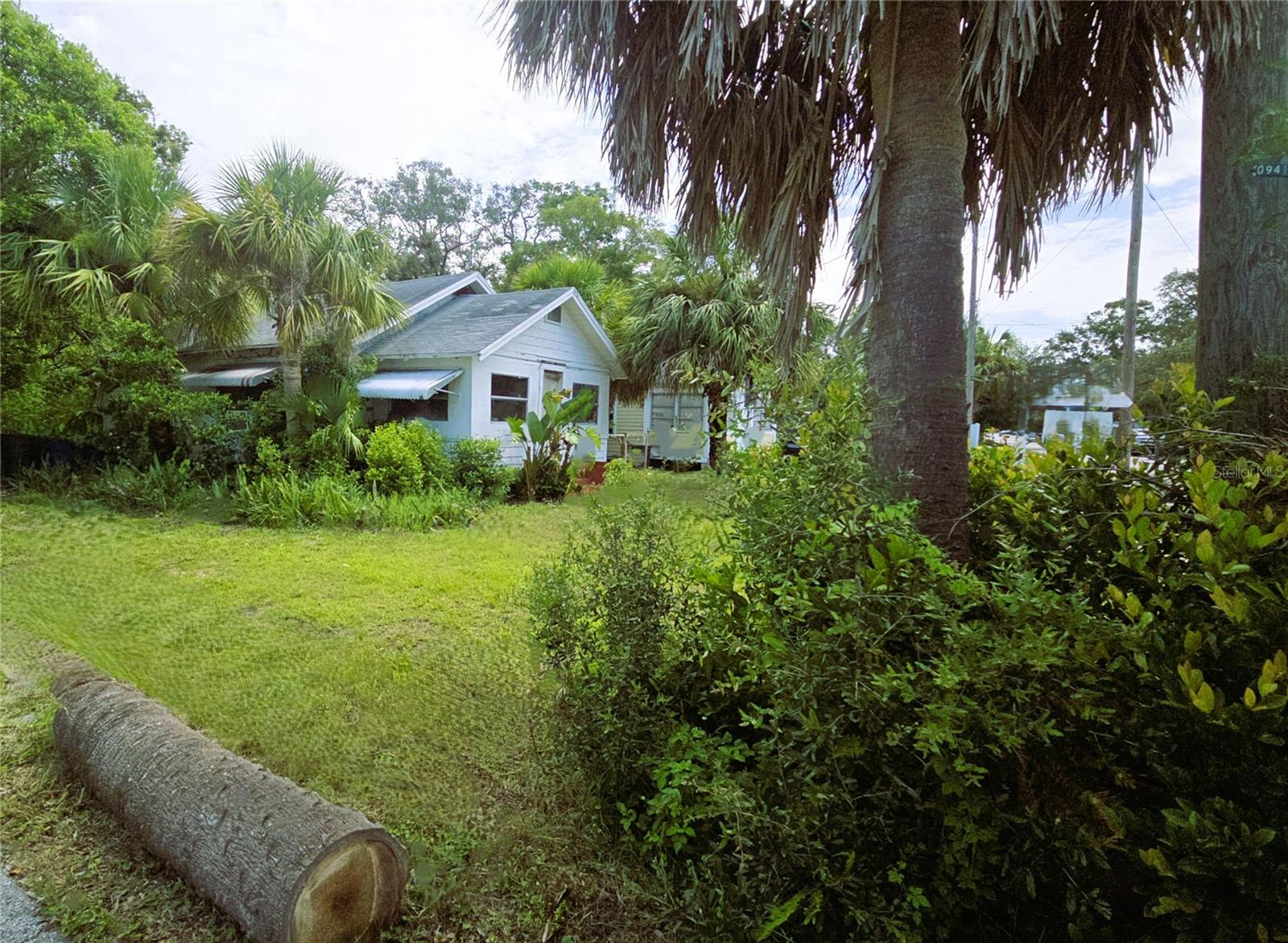 Image 5 of 6 For 518 Woodlawn Street