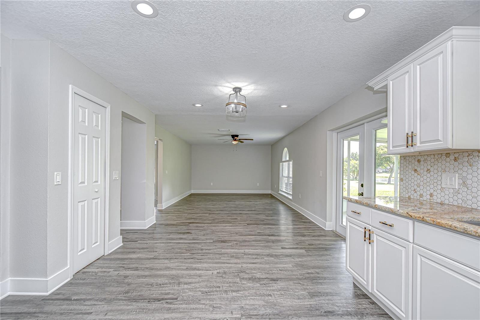 Image 10 of 68 For 12928 Kings Lake Drive