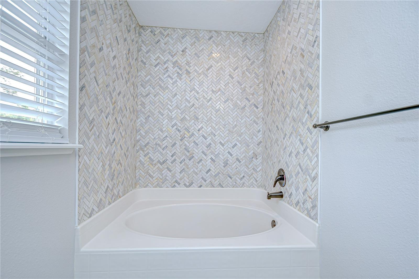 Image 30 of 68 For 12928 Kings Lake Drive