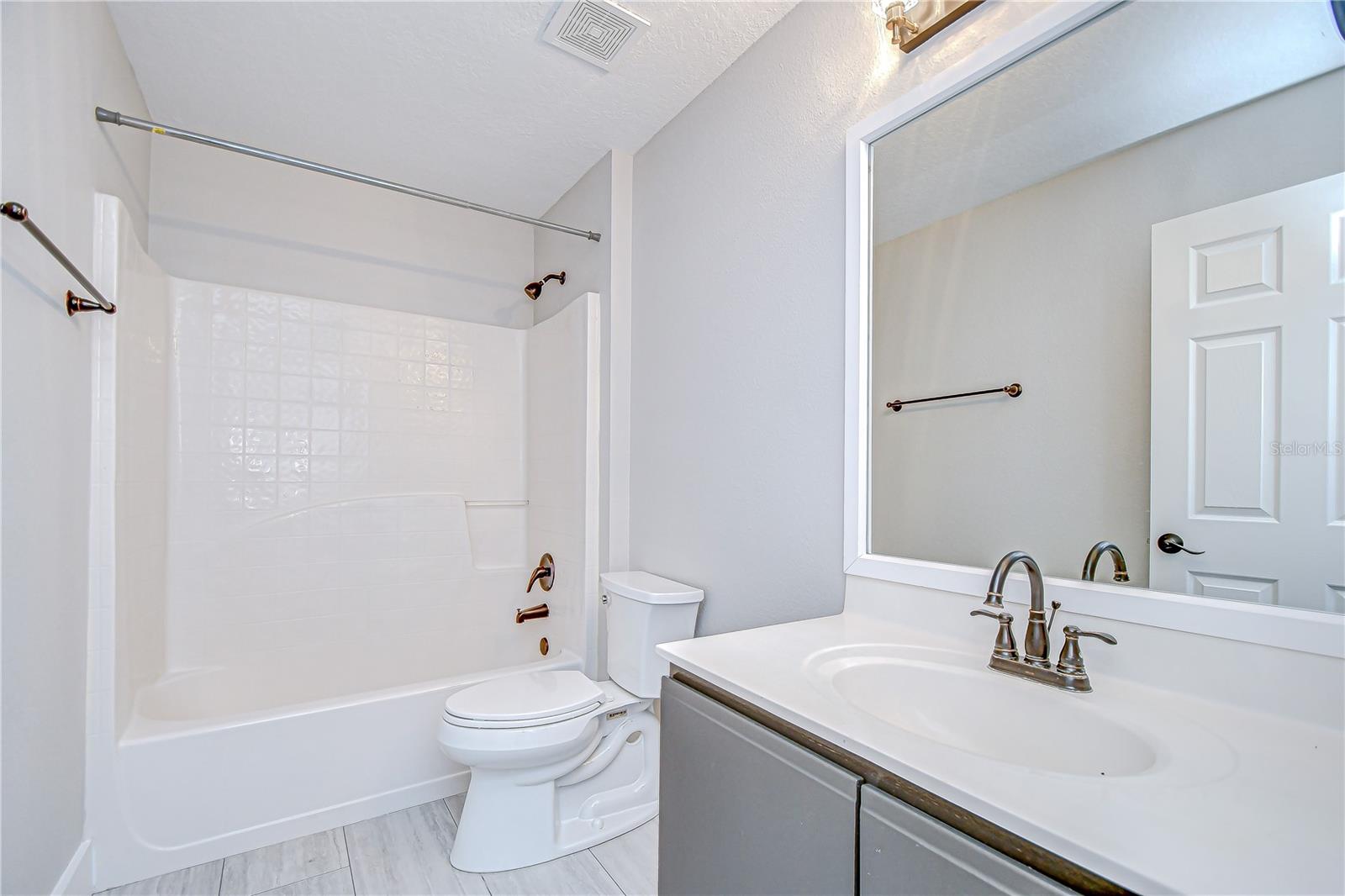 Image 40 of 68 For 12928 Kings Lake Drive