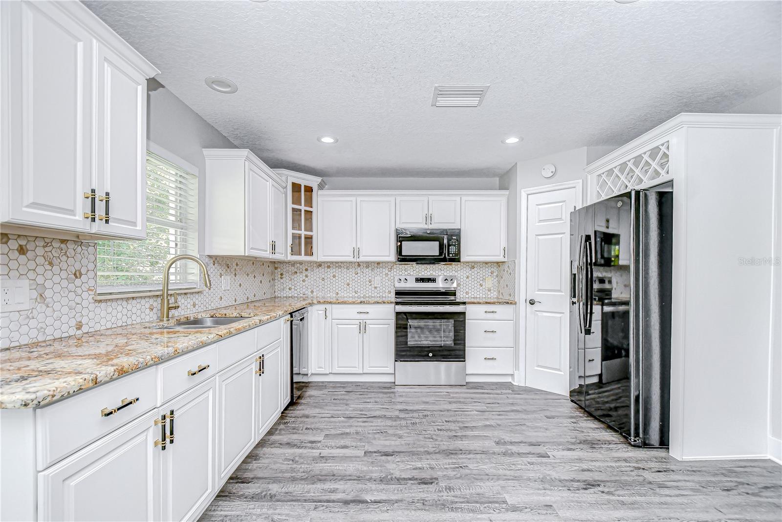 Image 5 of 68 For 12928 Kings Lake Drive