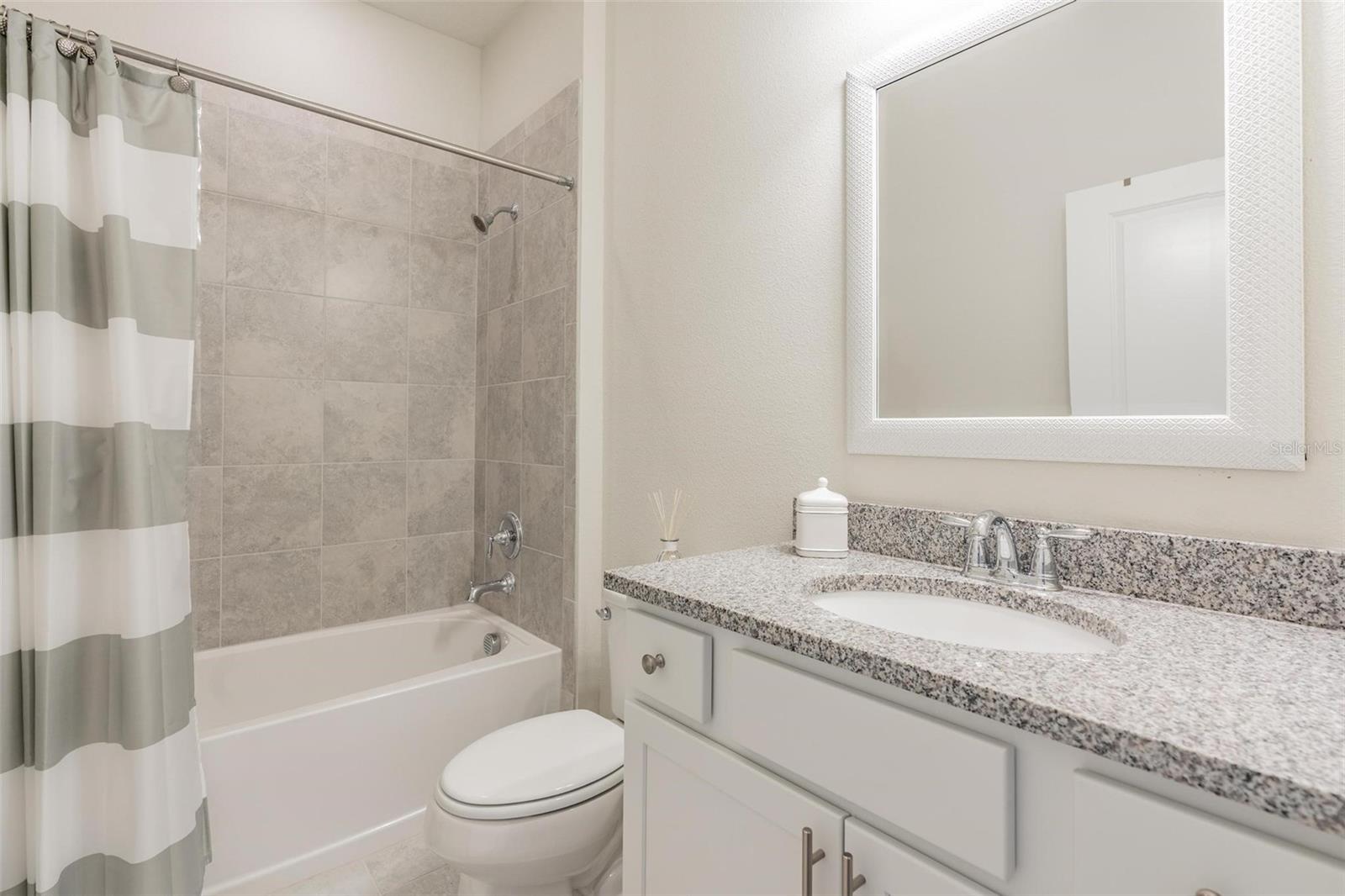 Image 17 of 75 For 8202 Olive Brook Drive