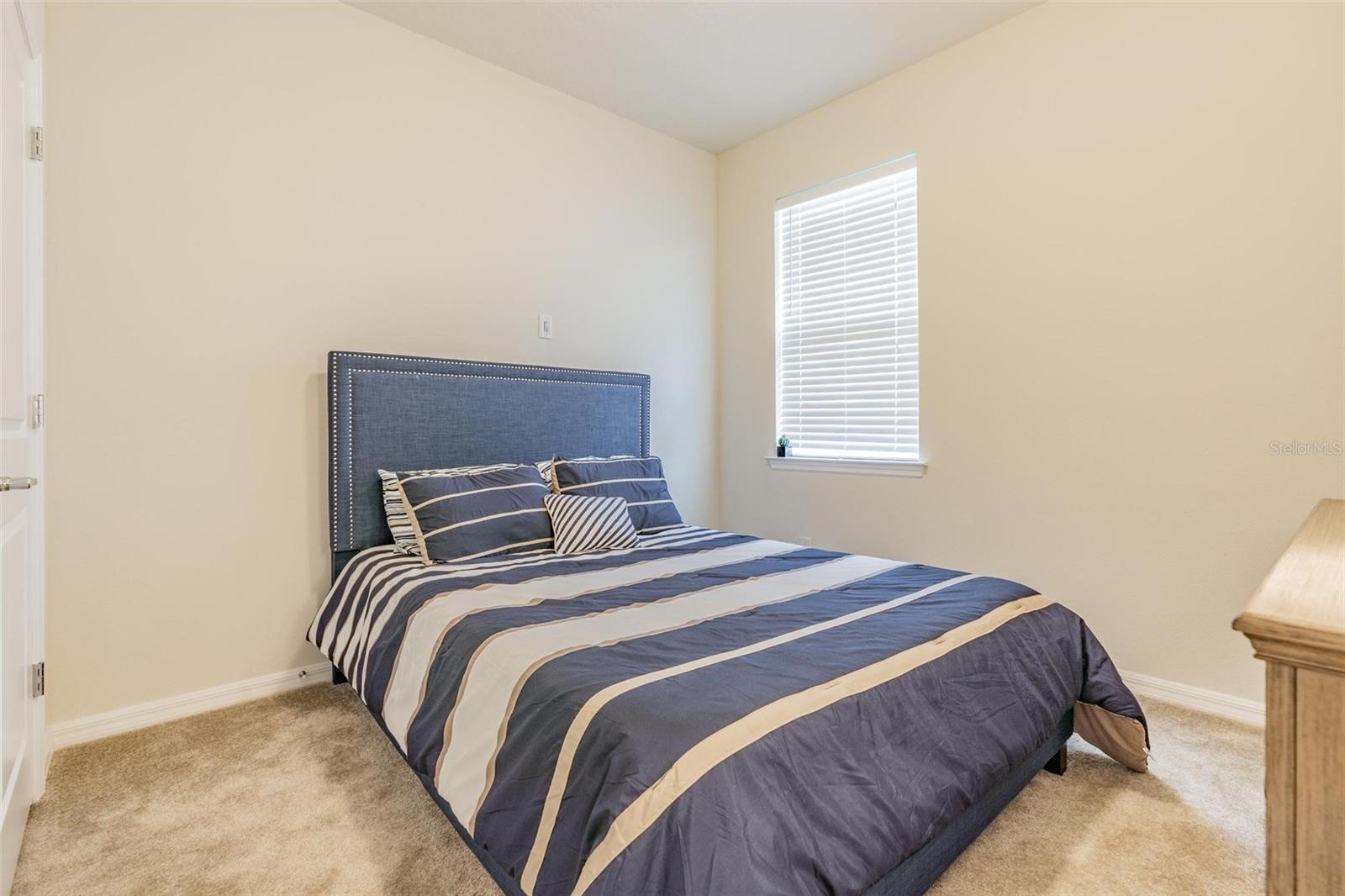 Image 18 of 75 For 8202 Olive Brook Drive