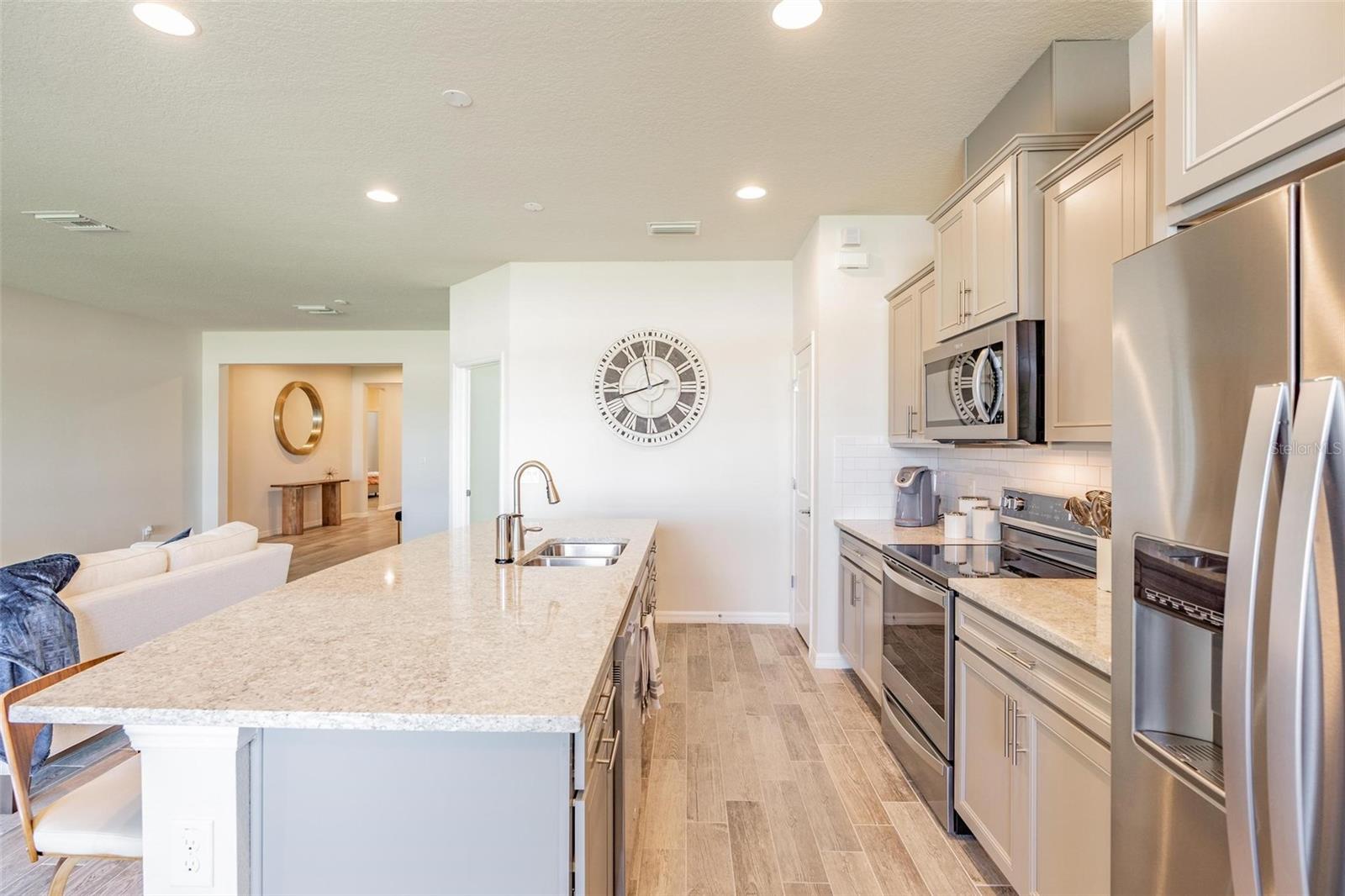 Image 31 of 75 For 8202 Olive Brook Drive
